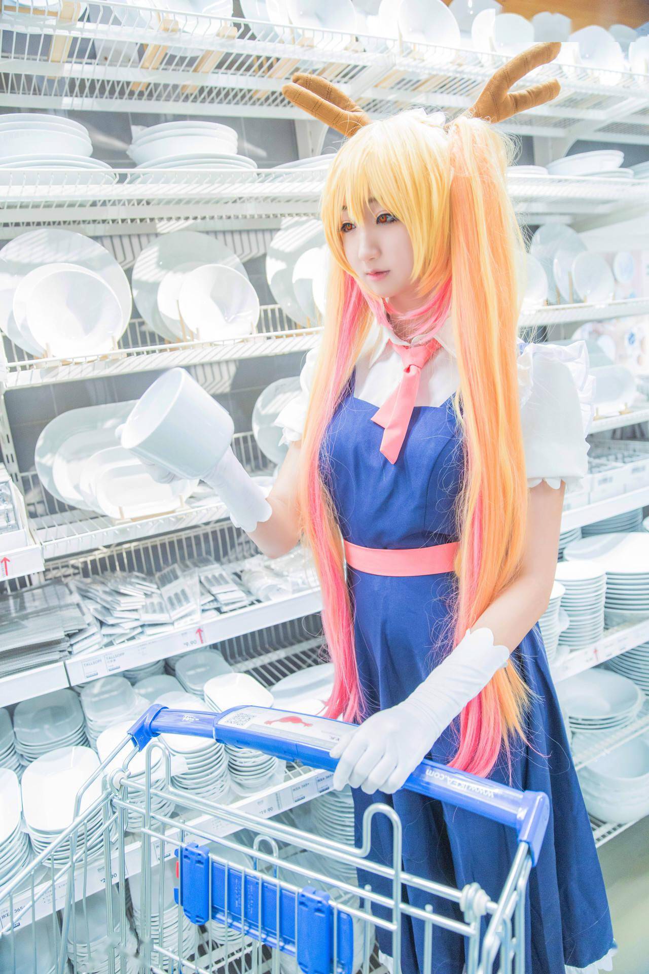 托尔samacosplay最喜欢小林啦