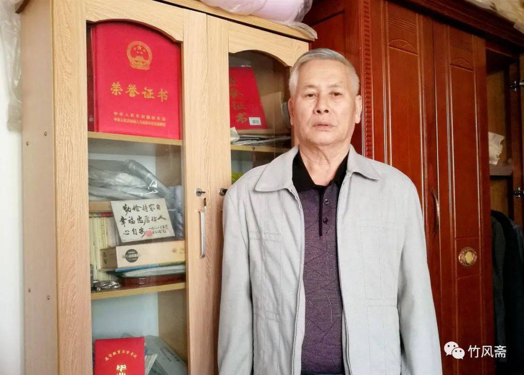 唐建,1953年2月出生,惠来县隆江镇人,大专学历,毕业于华南师范大学