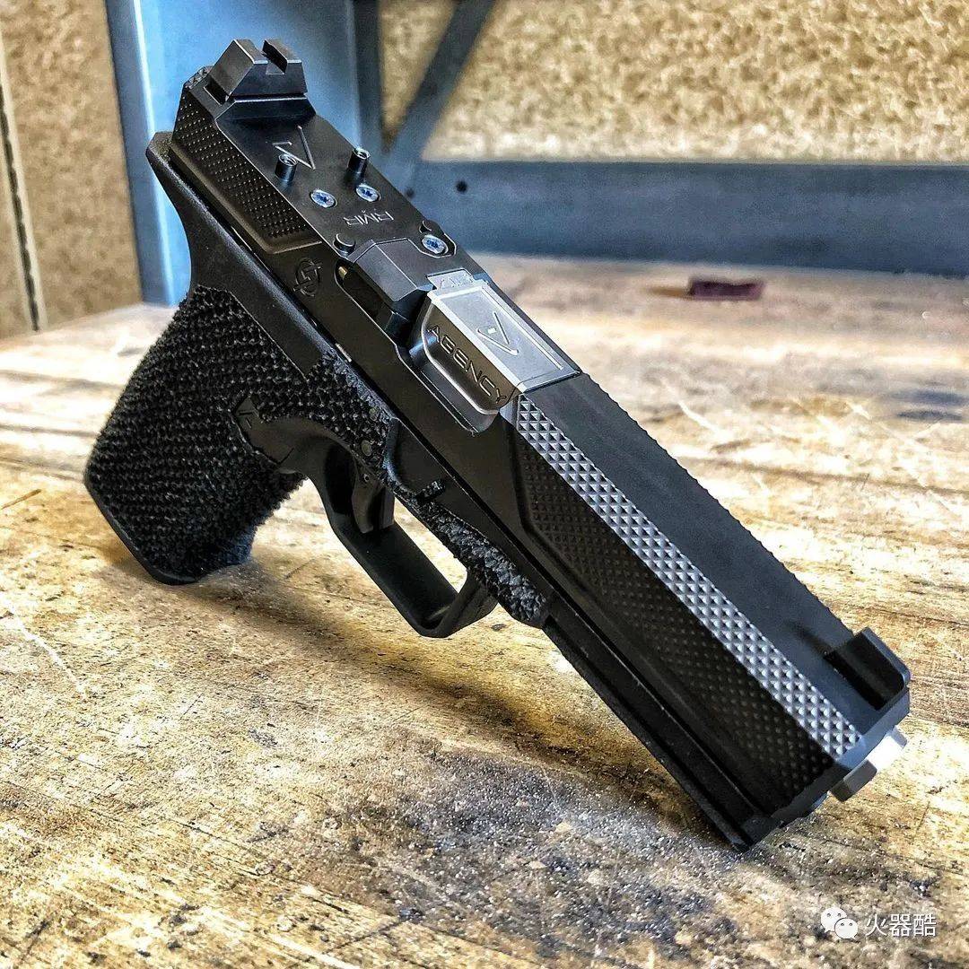 别具一格使用agencyarms公司配件改装的枪械美图