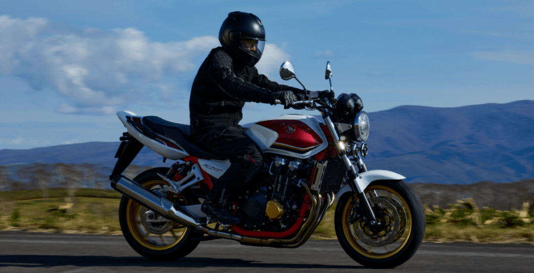 本田大cb变了,2021款cb1300加入电子油门和骑行模式!