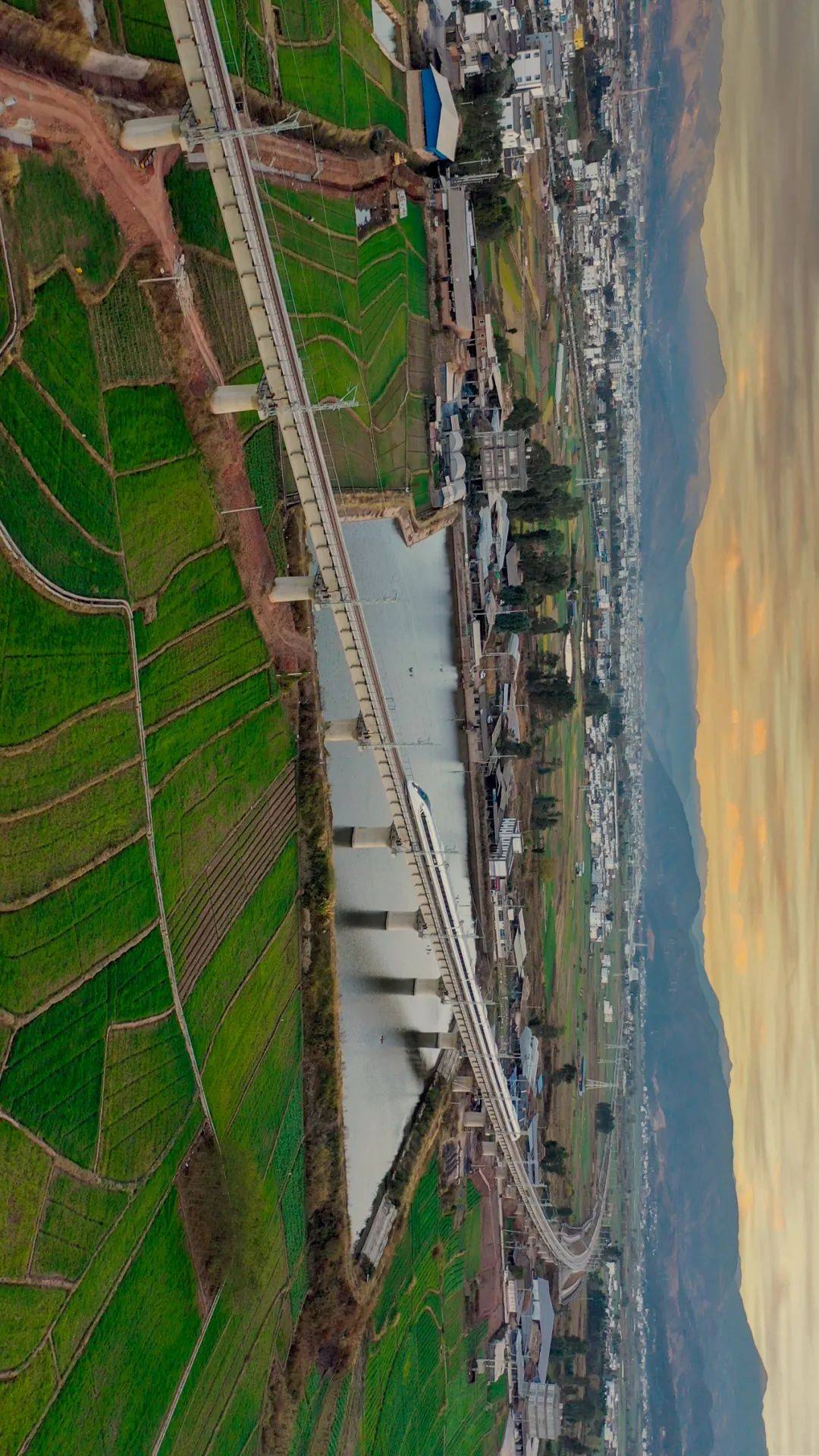 昆明64临沧明起通动车,二等座最高101元!_铁路