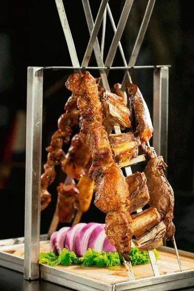 899元抢原价298元通海俄式烧烤34人套餐蒜爆肉大串黑椒罗勒叶鸡腿香辣