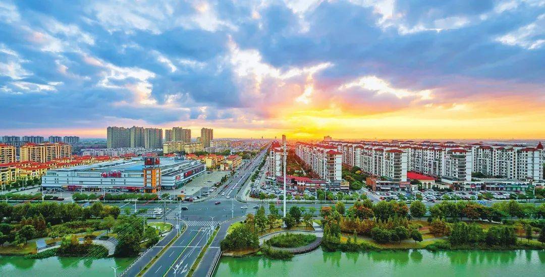 争第一创唯一全市首部镇级年鉴在塘桥镇出版