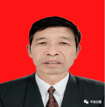 领头雁发挥党员先锋作用,筑牢疫情防控屏障的村支书----左国强,男