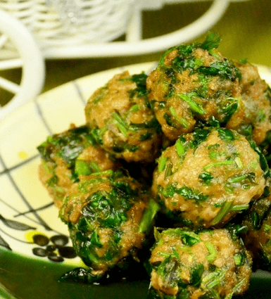 香喷喷的河南香菜丸子太好吃啦咬上一口就停不下自己的嘴