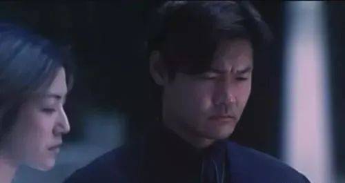 曾是港片肌肉男,娶小18岁娇妻,今身材发福!_周文健