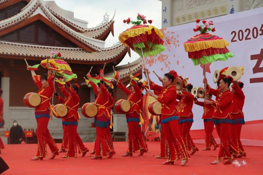 12月30日,北岸举办2020年全民健身运动会车鼓队比赛,来自全区各镇的13