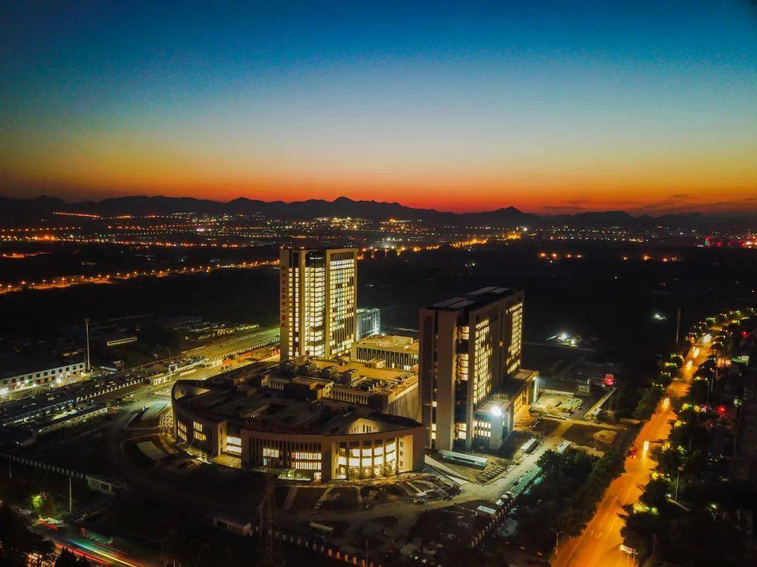 见证2020 | 365个镜头带您见证益都中心医院新院区建设_潍坊市