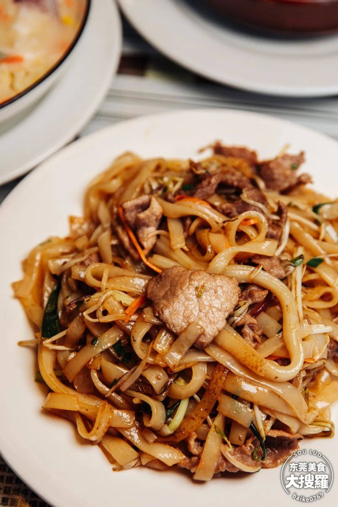 沿街靠窗藏身祖屋二楼的街坊食堂招牌蟹饼火足32年