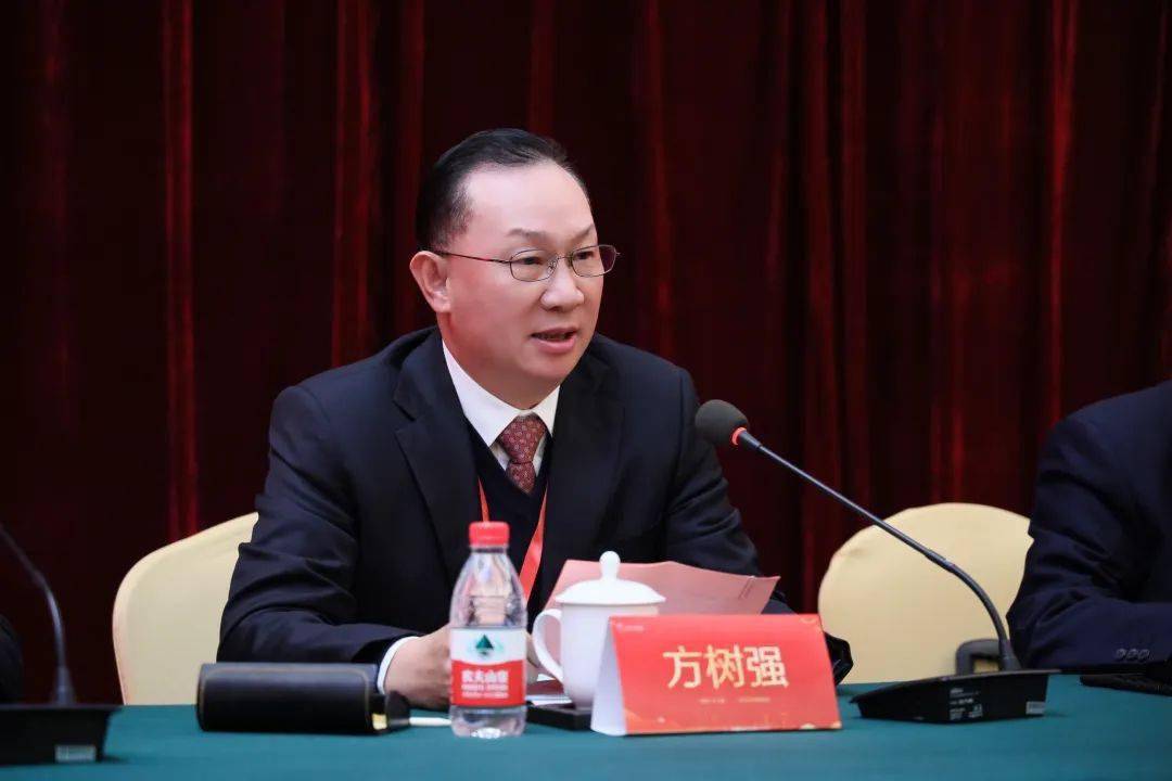 西兴街道商会第五届会员代表大会顺利召开