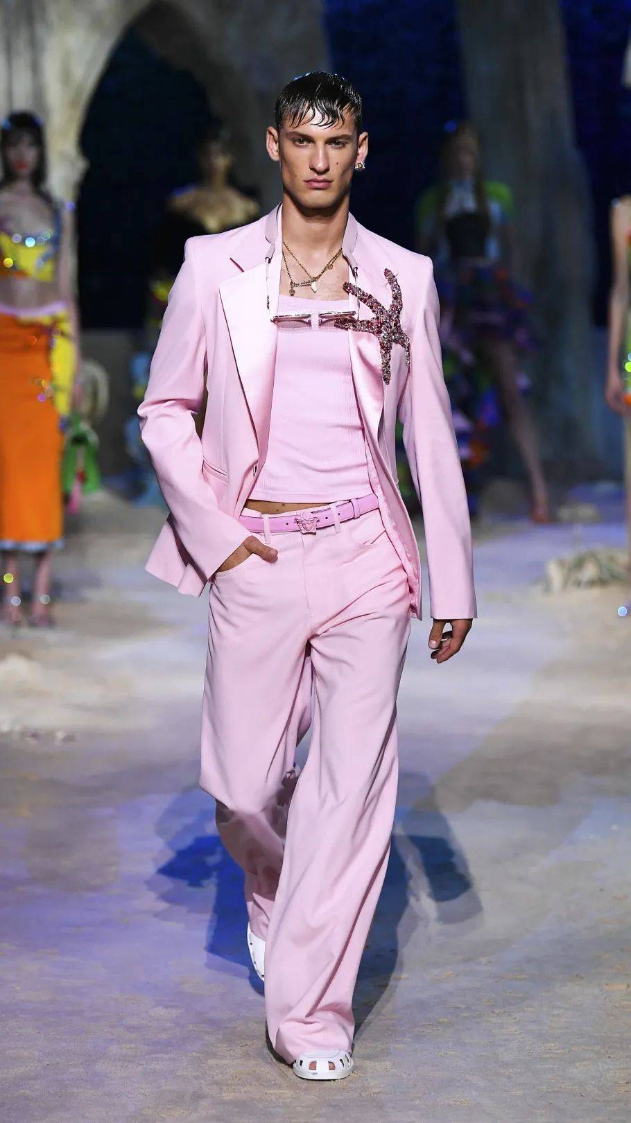 versace2021春夏系列不想当海王的美杜莎不是好设计师