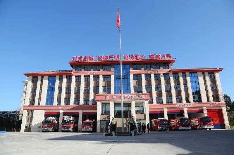 喜讯昆明市两个新建消防救援站同日揭牌进驻