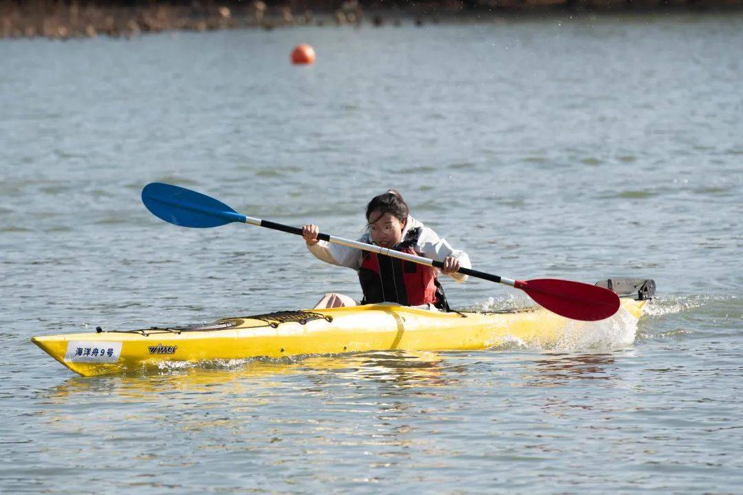 小龙舟200米直道竞速赛,男子单人皮划艇200米直道竞速赛,混合双人皮