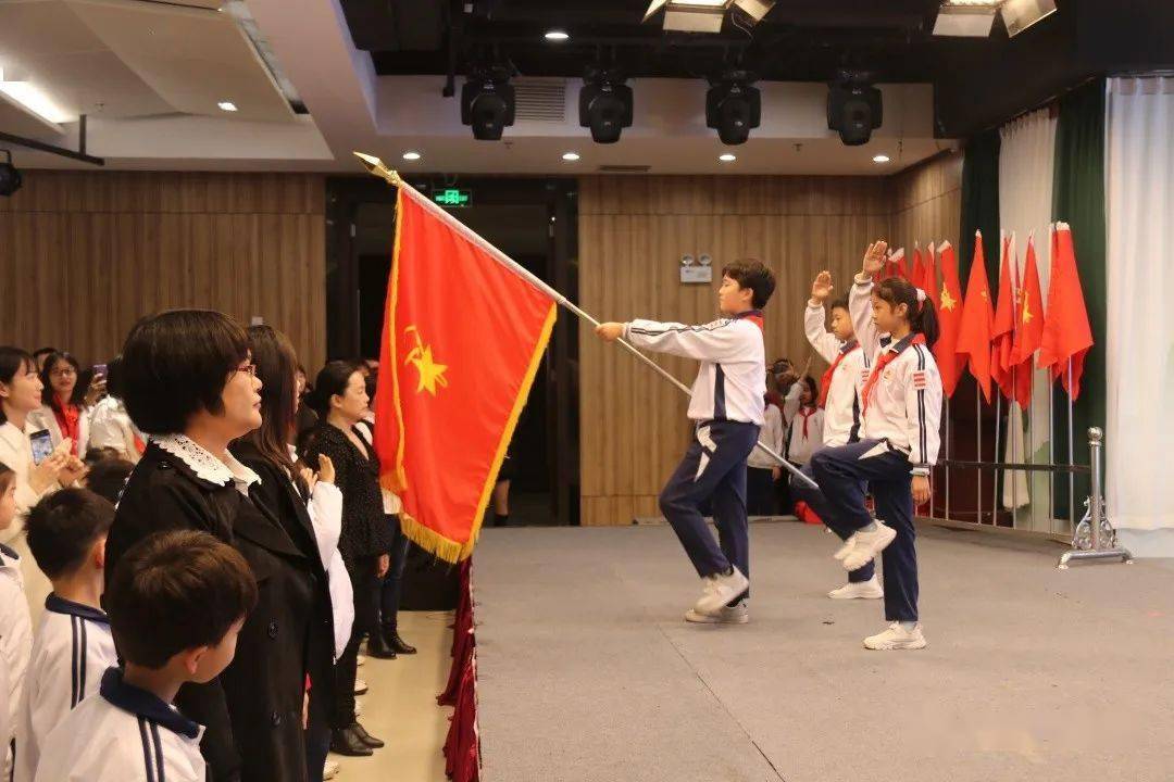 "传承红色基因,争做时代先锋"——东里小学一年级新生入队仪式