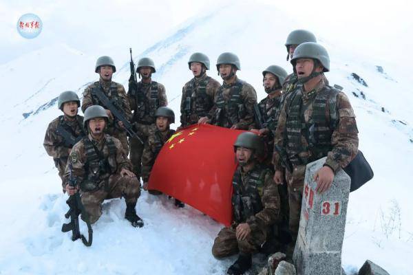 新疆军区边防十二团图片