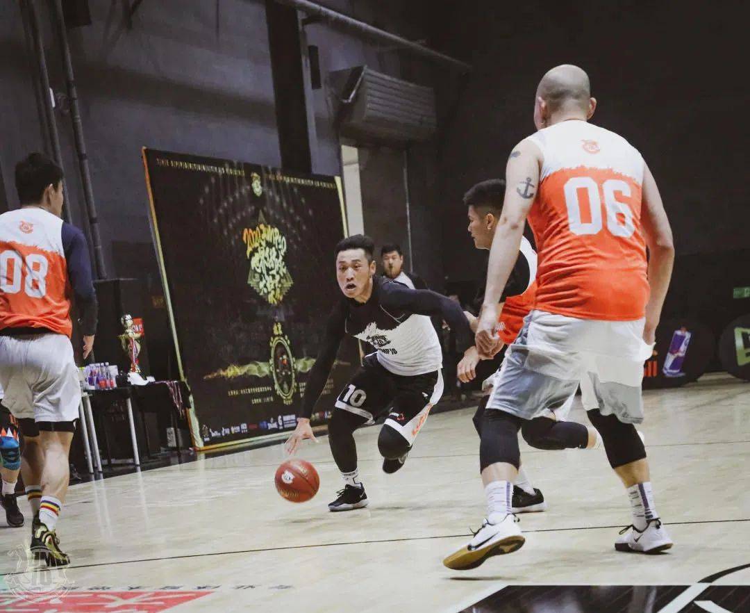 把小卖部老板打成球迷,狂砍801分每分都过硬!