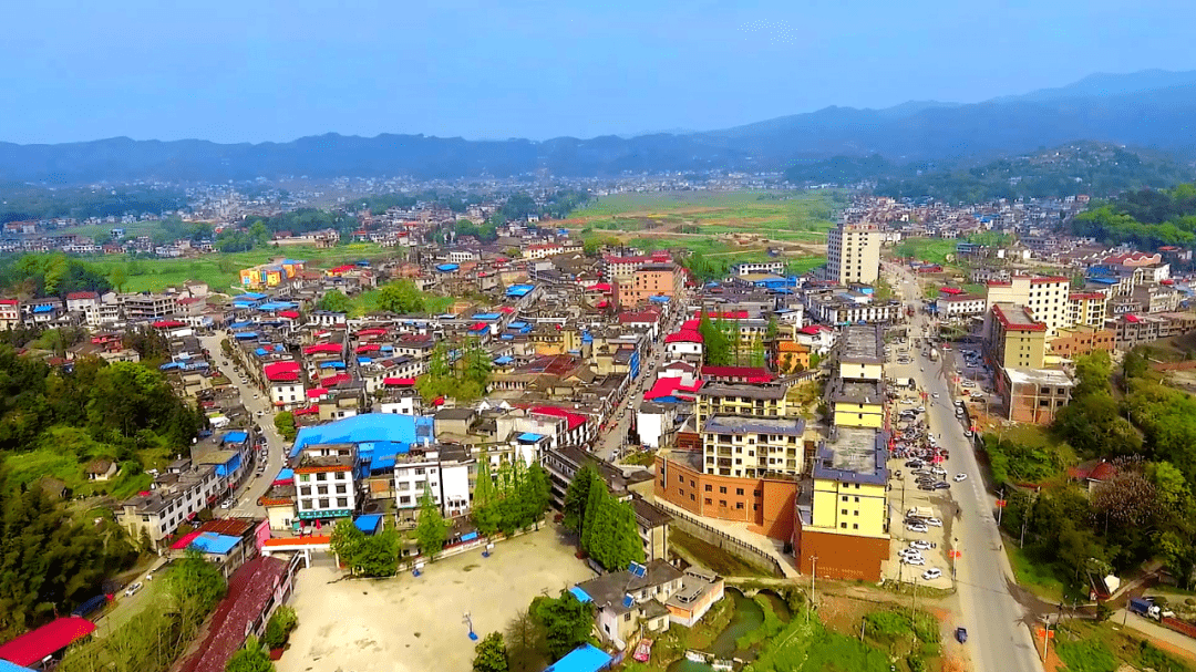 【乡镇部门动态】黄茅集镇建设日新月异