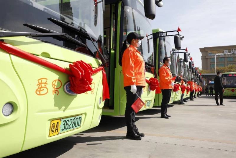番禺再添50台电动便民车 连接地铁站到各条村
