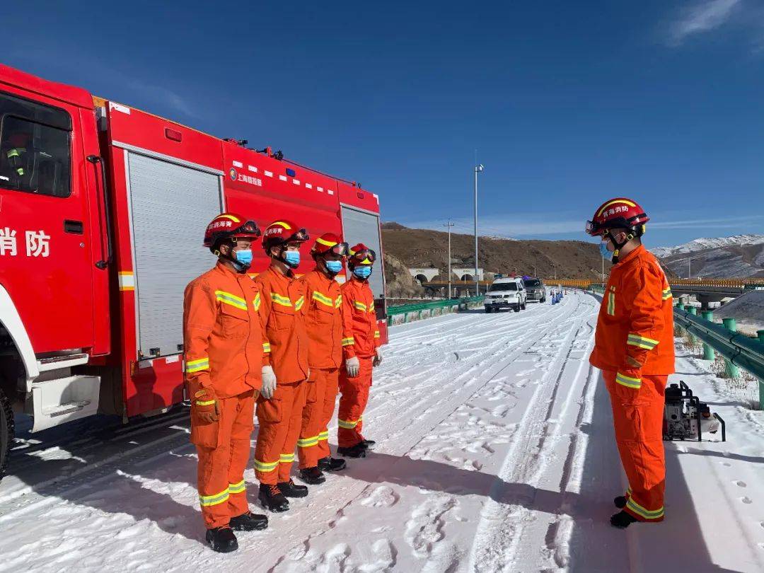 期间,各地消防救援部门紧盯节庆活动场所,商场市场,宾馆饭店,易燃易爆