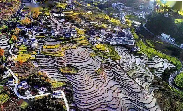 旅遊度假區 其中安康兩家景區入選 漢陰縣鳳堰古梯田景區 旬陽縣蜀河