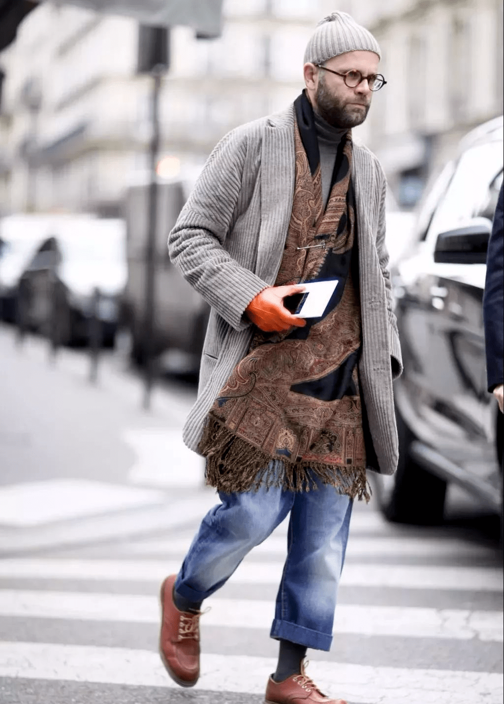 你知道冬季最便宜的潮搭单品是什么吗?怎么用它完善冬季穿搭?