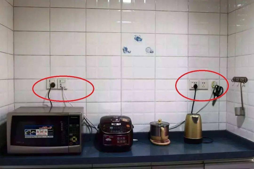 厨房插座丨厨房装多少插座才够用厨房插座盘点一个都不能少