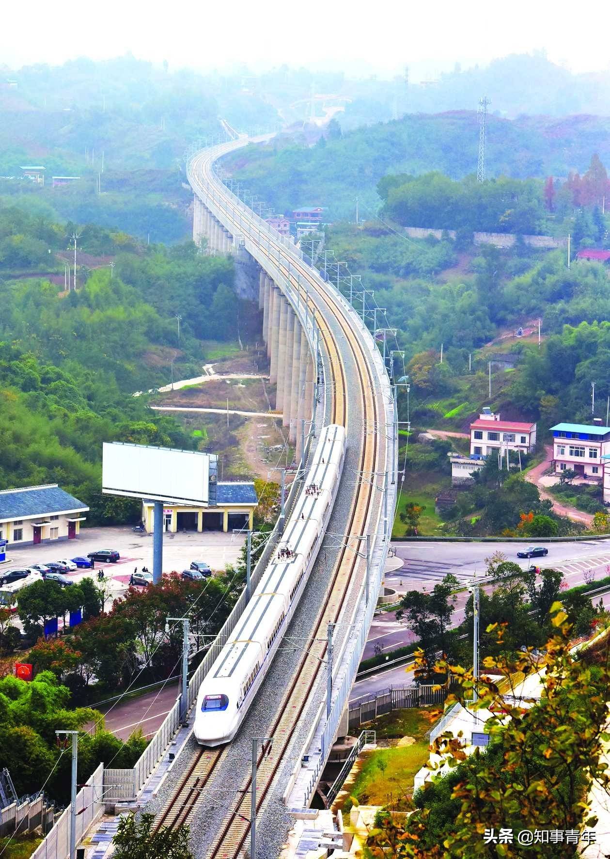 成达万高铁川渝段开工,预计2025年建成通车_万州