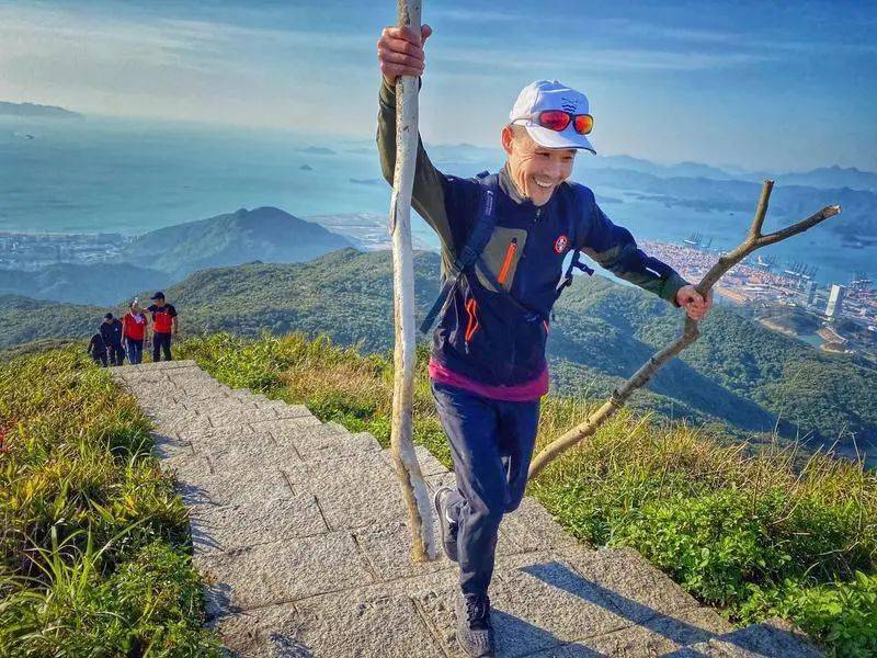 1月9号梅沙尖深圳十峰健身登山打卡上360爱情天梯