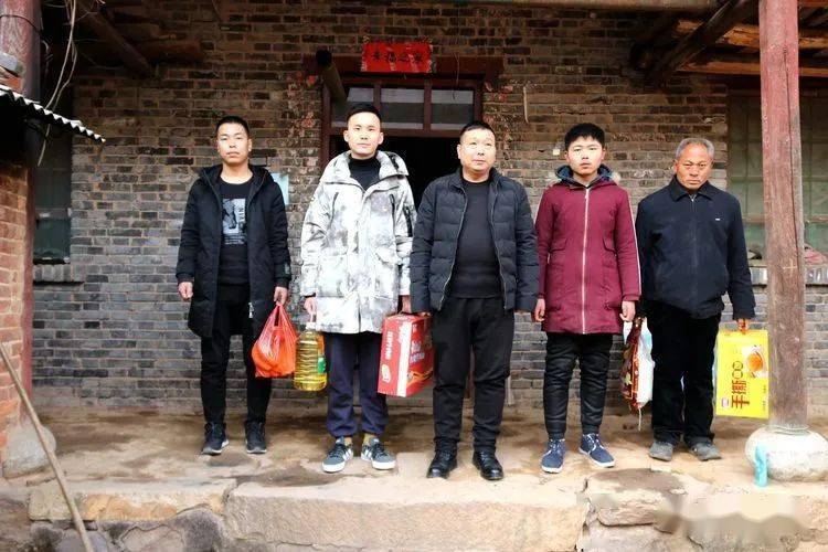 元旦:暖心之旅走进仁村_王彦