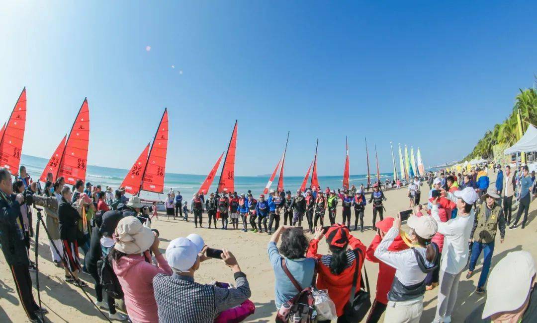 推出沙灘運動嘉年華主題樂園,開展沙灘主題樂園,沙灘徒步,沙灘跆拳道