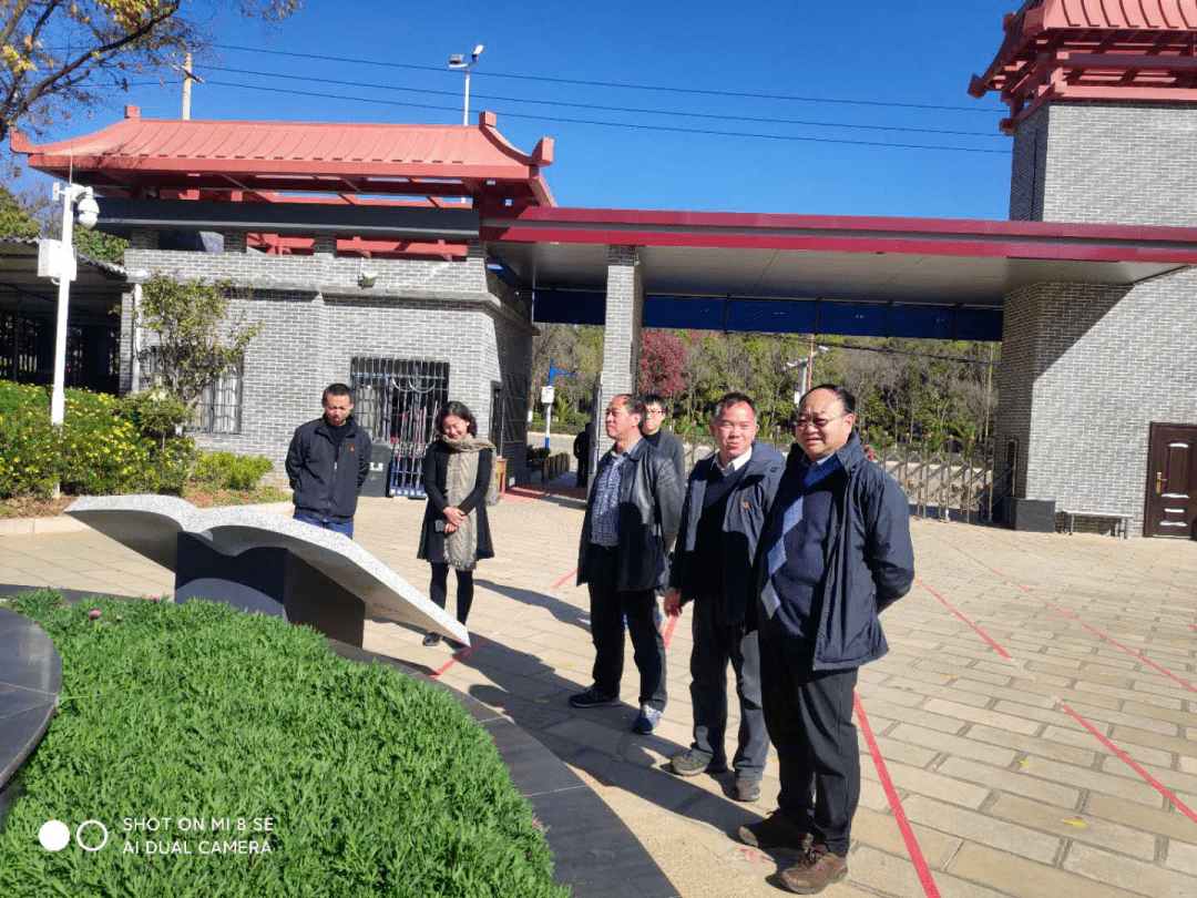 领导到附属小学教育集团沐春校区,洛龙校区和斗南校区调研指导工作,对