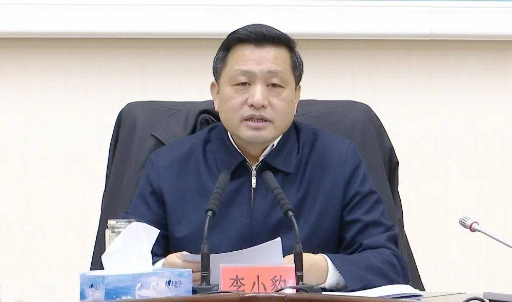 李宁,刘建堂,聂晓葵,李明生,欧阳清新,黄强,廖鸿等市委常委先后发言.