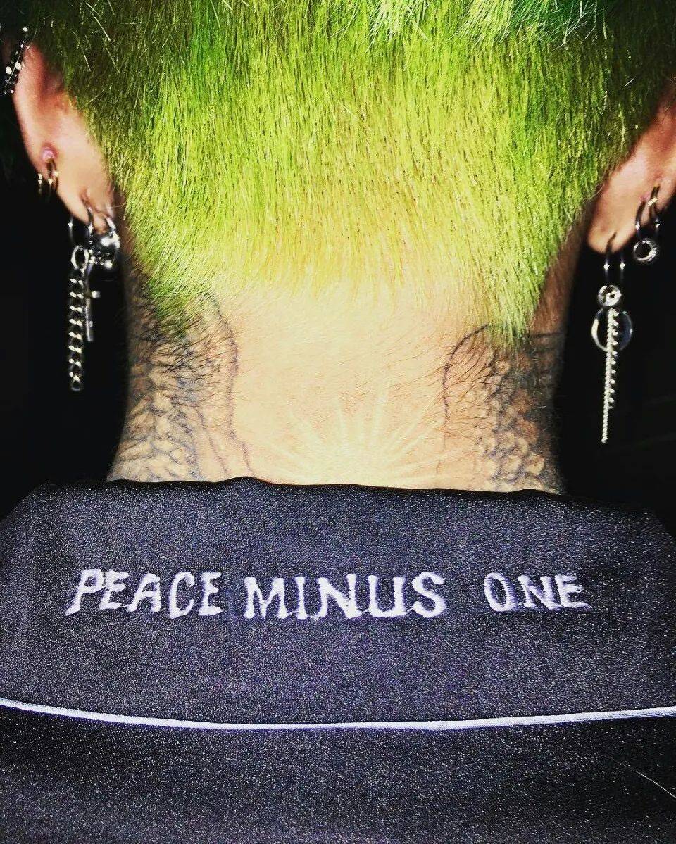 泫雅有12个耳洞权志龙有7个耳洞怎么打耳环怎么带才是顶级潮人