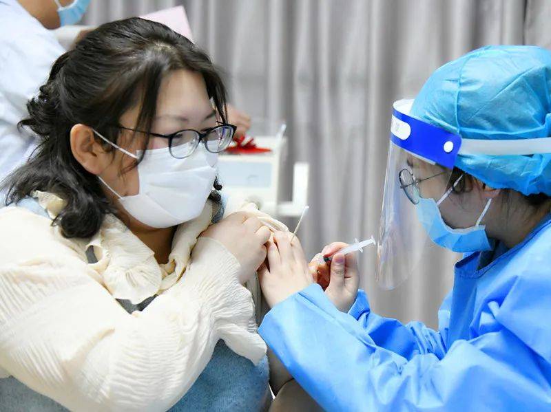 疫苗接种助力抗疫西青医院完成新冠疫苗重点人群接种工作