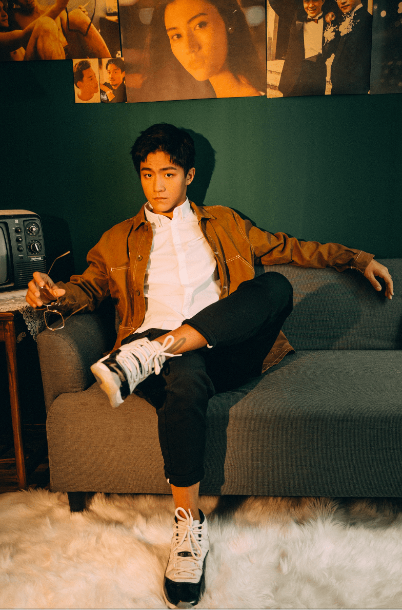 李卓钊大秦赋少年嬴政00后对待表演充满热爱