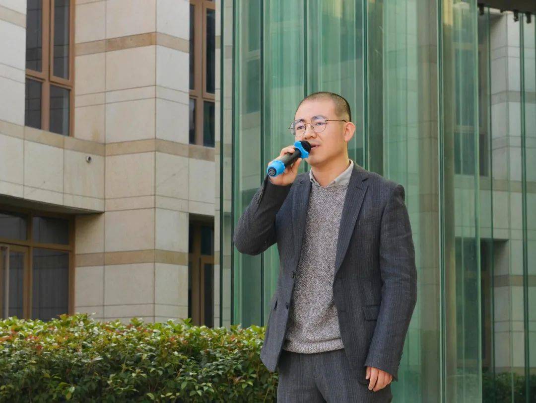 中央美术学院在读博士孟繁星,学生代表黄国樑纷纷发表感言