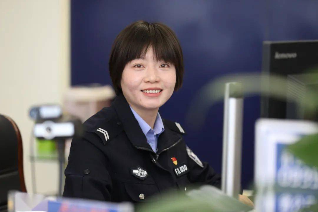 【热点】110张笑脸,送给警察节最珍贵的礼物