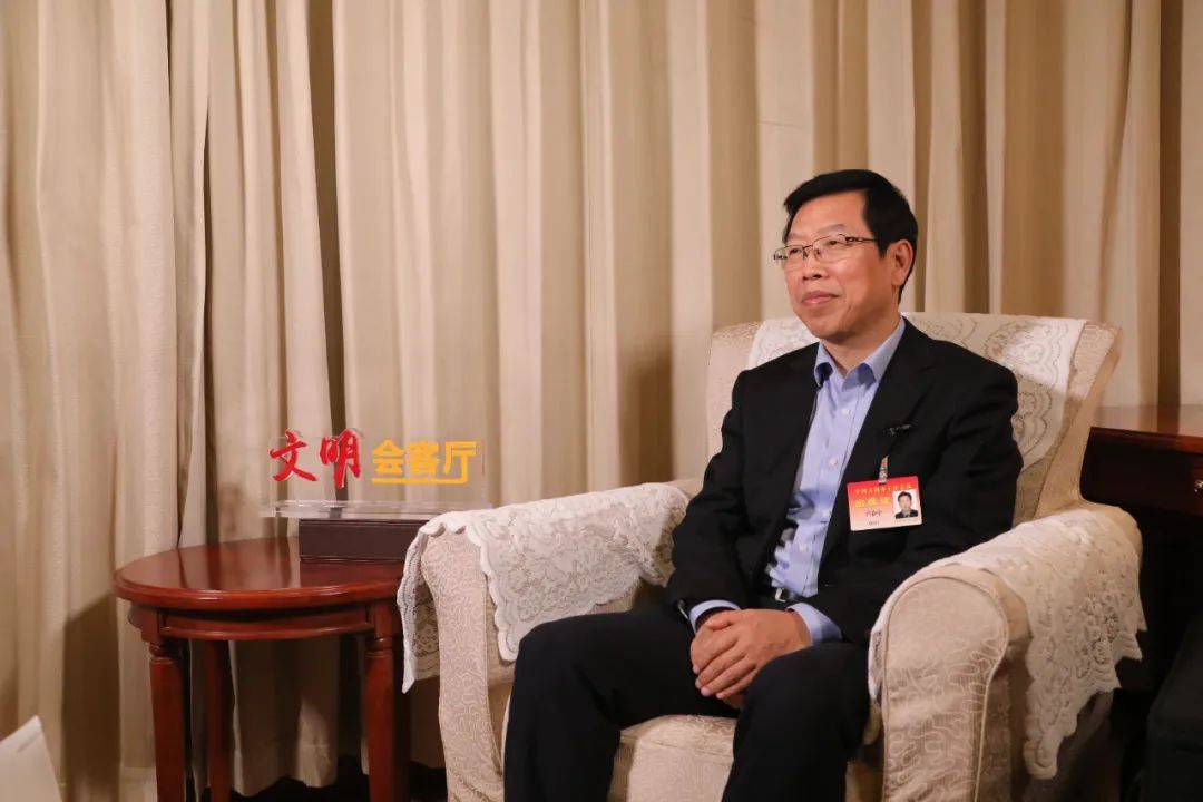 浙江省委宣传部副部长,文明办主任卢春中:让每位浙江人成为文明代言人