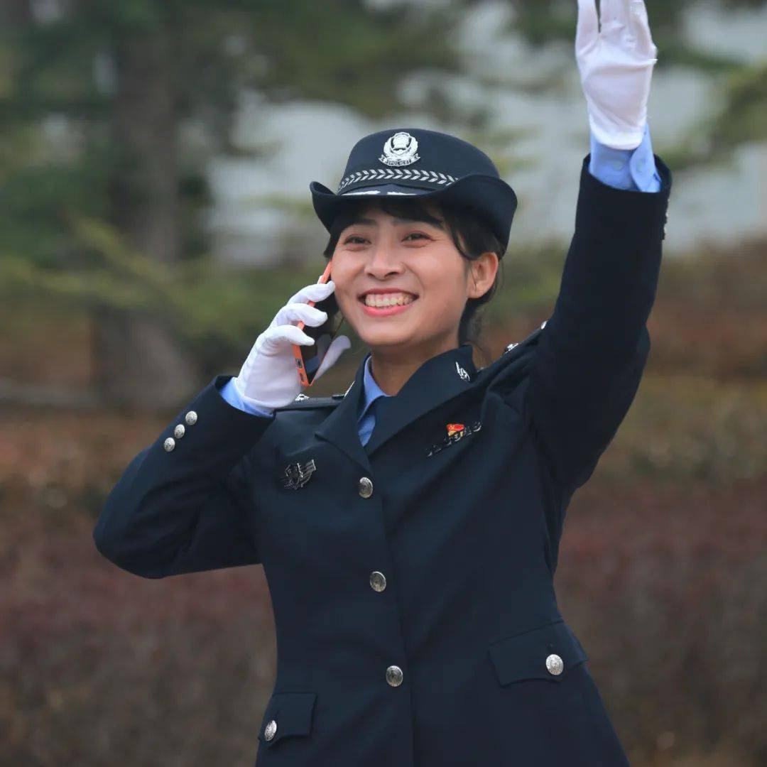 110张笑脸送给警察节最珍贵的礼物