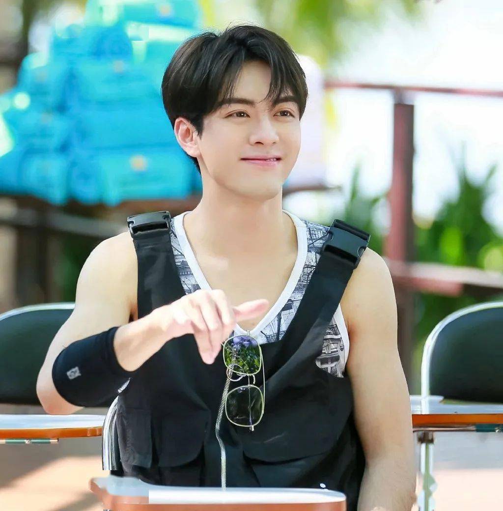 微信头像曾舜晞