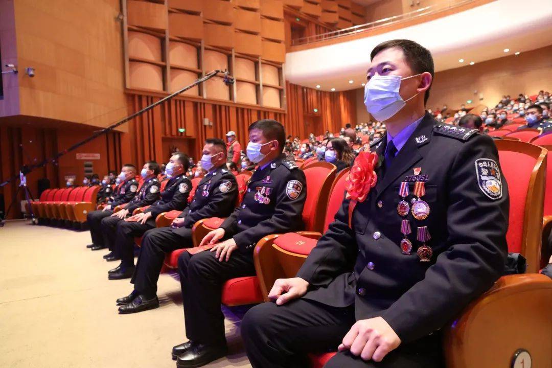 马鞍山市公安局2021年庆祝首个中国人民警察节主题文艺演出举行