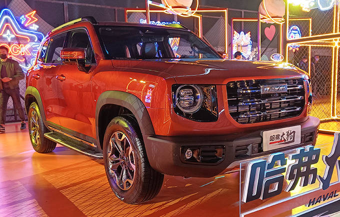 四驱后锁哈弗大狗20t车型上市售价1559万元