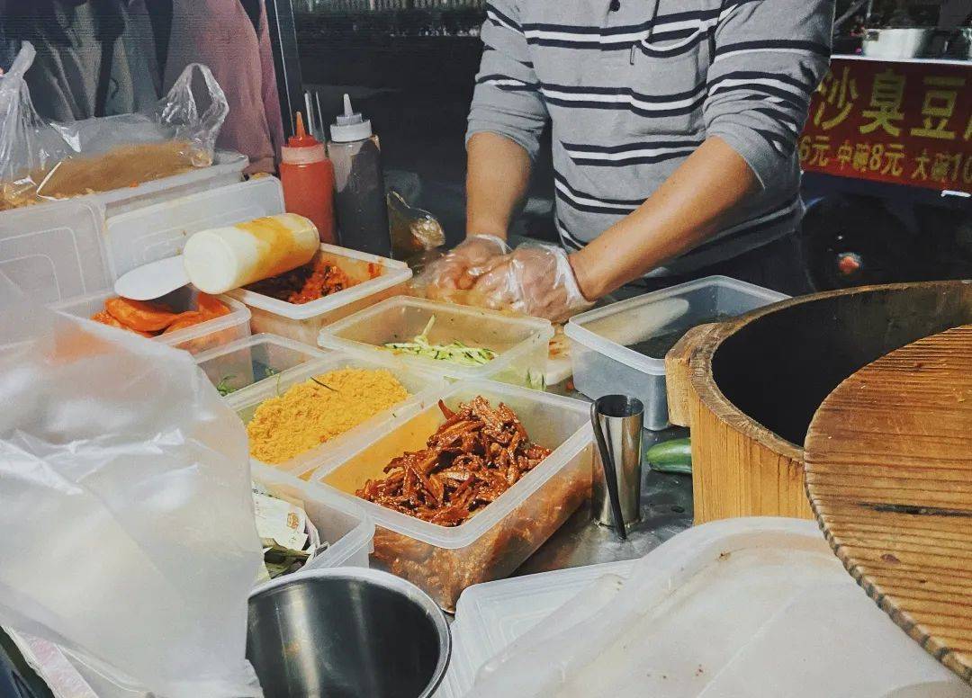 台湾饭团 -当小编还是罗定学子的时候,最让我期待上学时光的不是