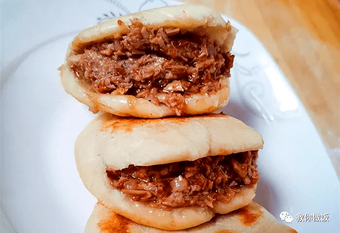 教你做肉夾饃,記住烙餅技巧和滷肉配方,餅香肉爛,越吃越香