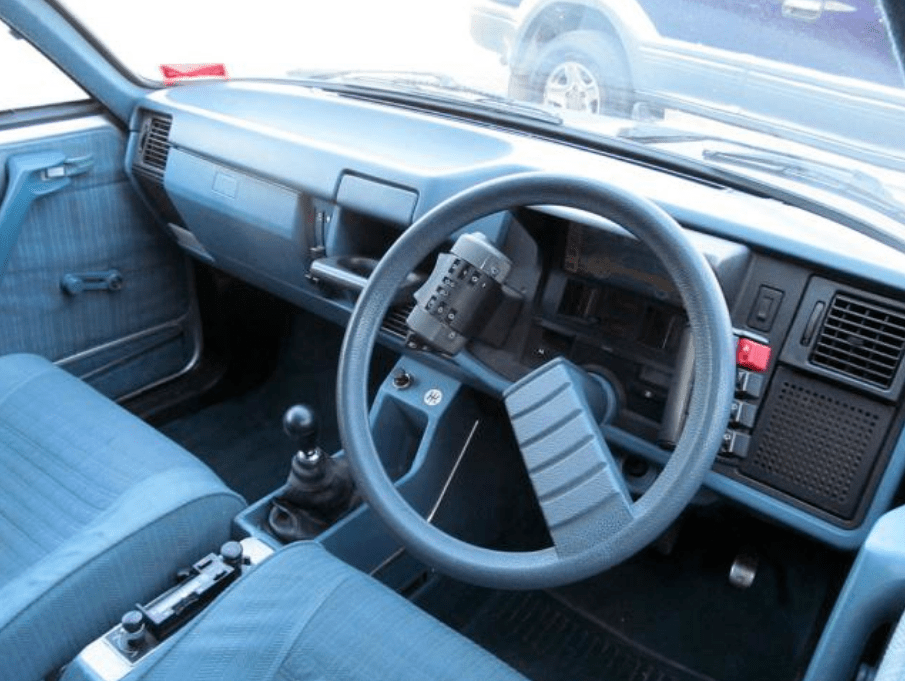 最奇葩的5种方向盘设计马自达入围雪铁龙公认的第一