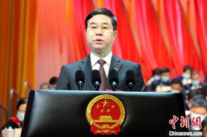 1月12日,漳州市市长刘远表示,将全面深化改革开放,争创一流营商环境