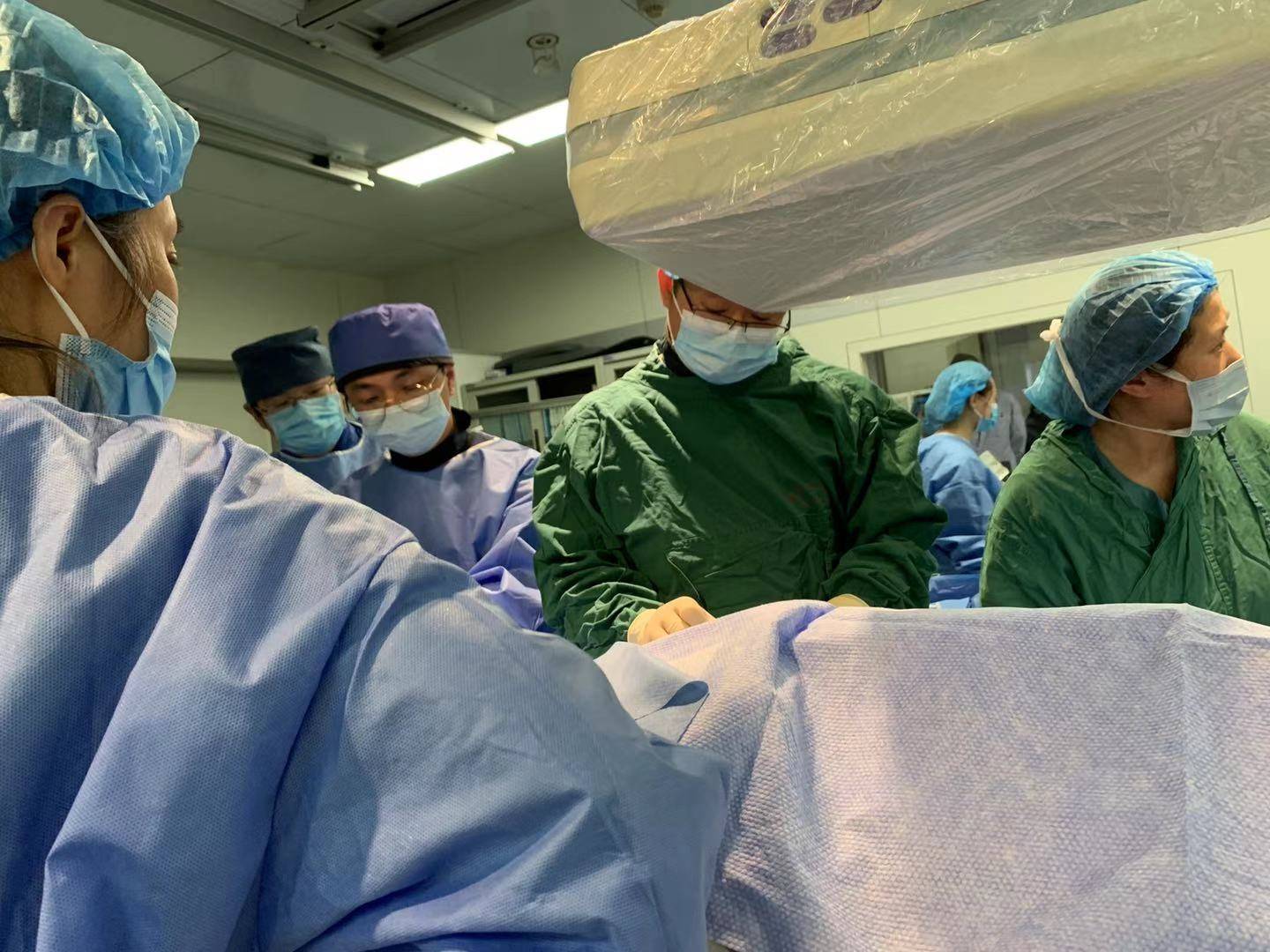 6月大婴儿成功接受心脏介入手术成扬州最小病例