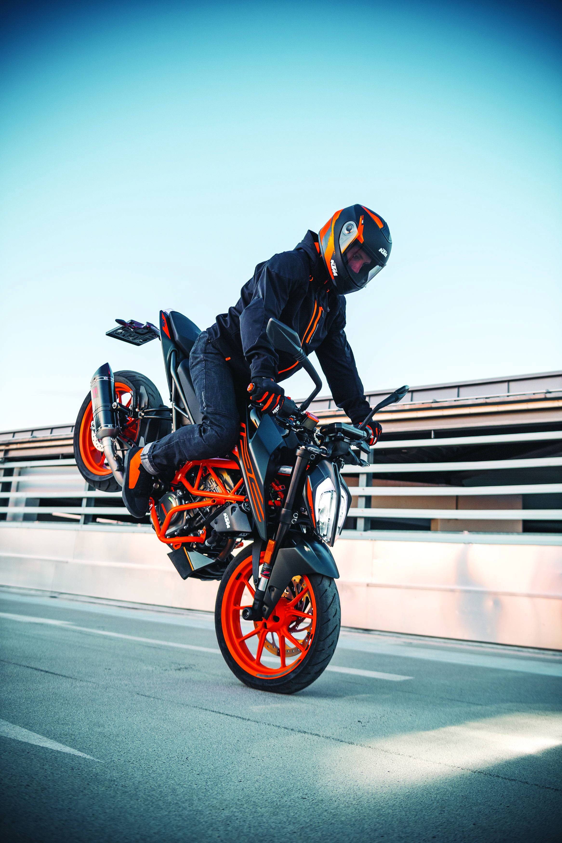 ktm2021duke125390动态图集