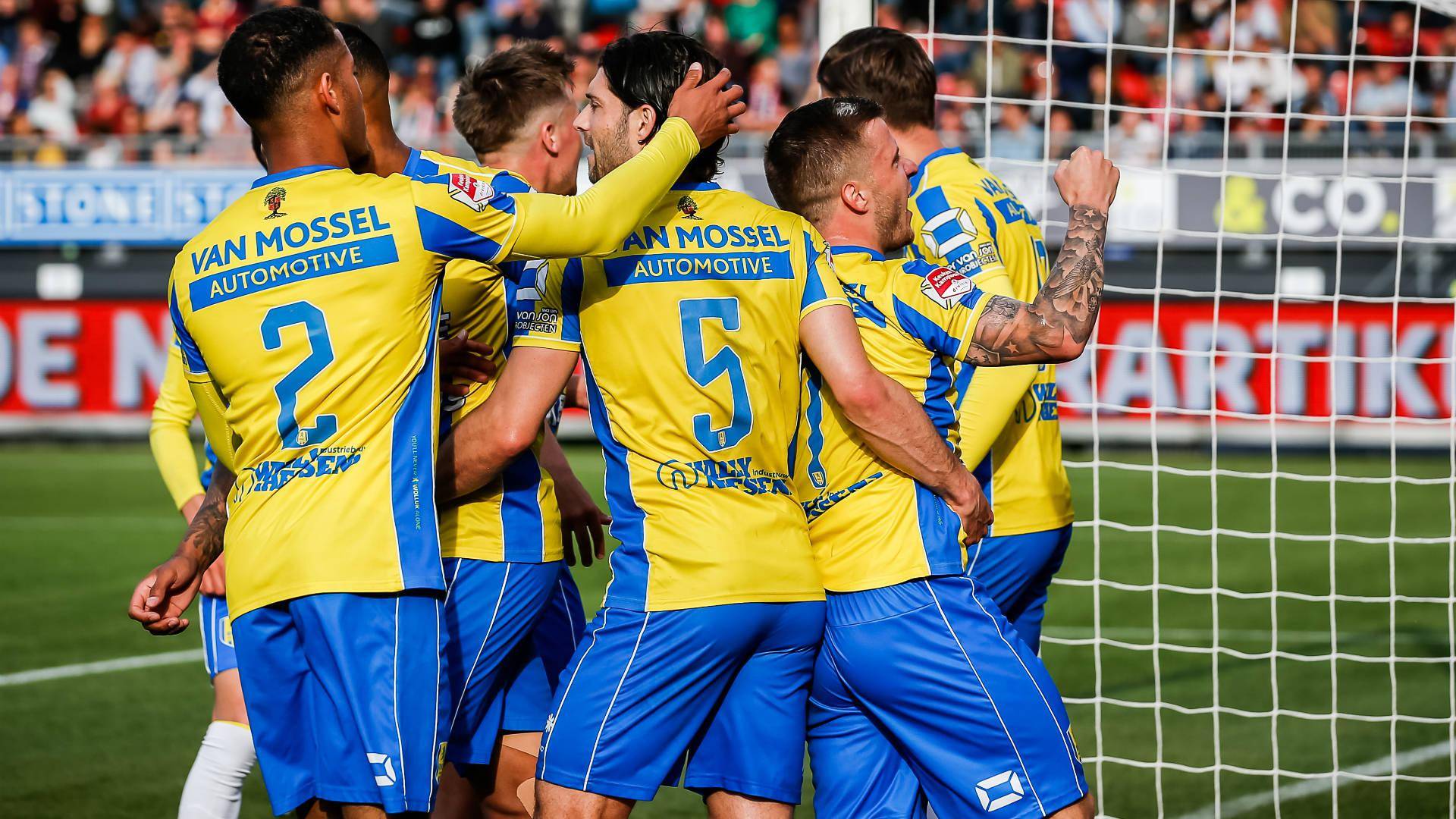 从目前积分榜形势来看,瓦尔韦克只比排名倒数第三海牙多2分,瓦尔韦克