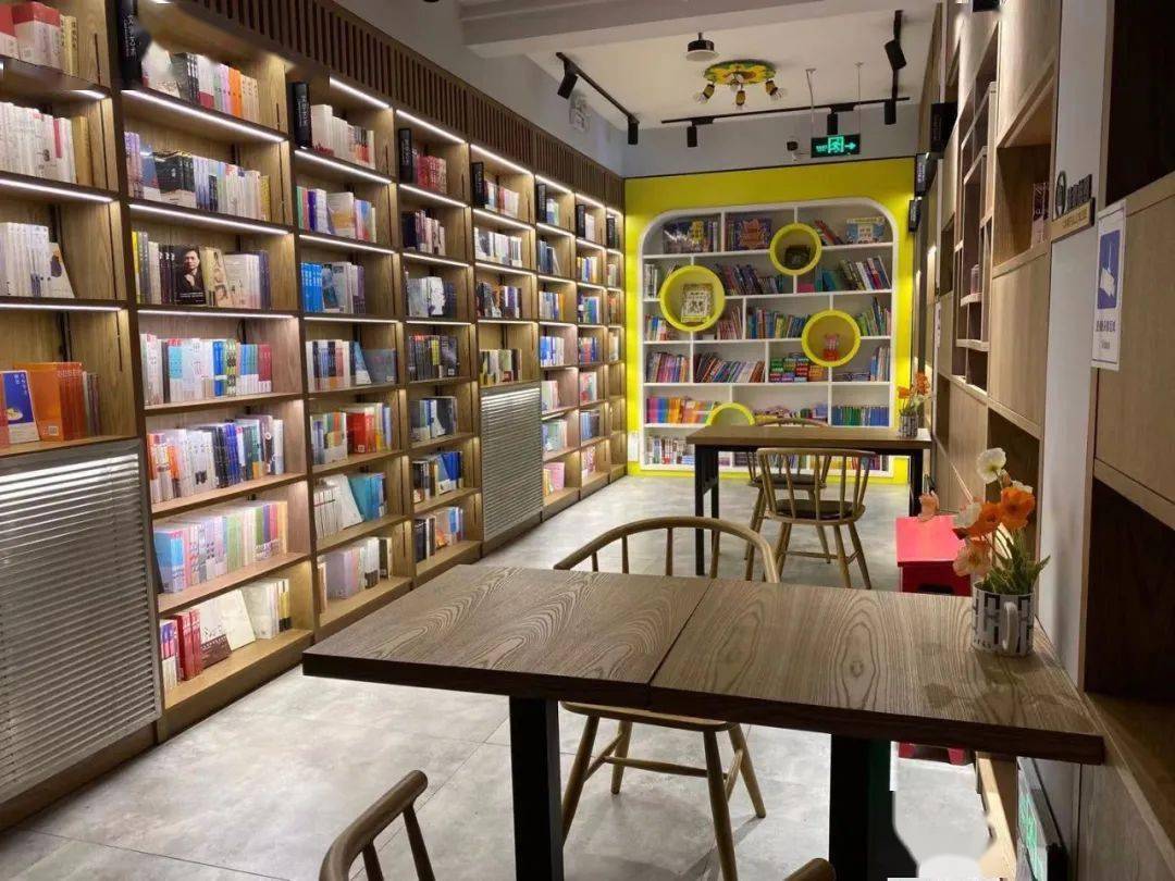 东城区天坛街道南门社区悦读空间里的小存折